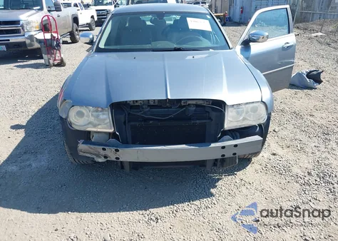 2006 Chrysler 300C z USA, uszkodzony, nr VIN 2C3LA63H36H408290